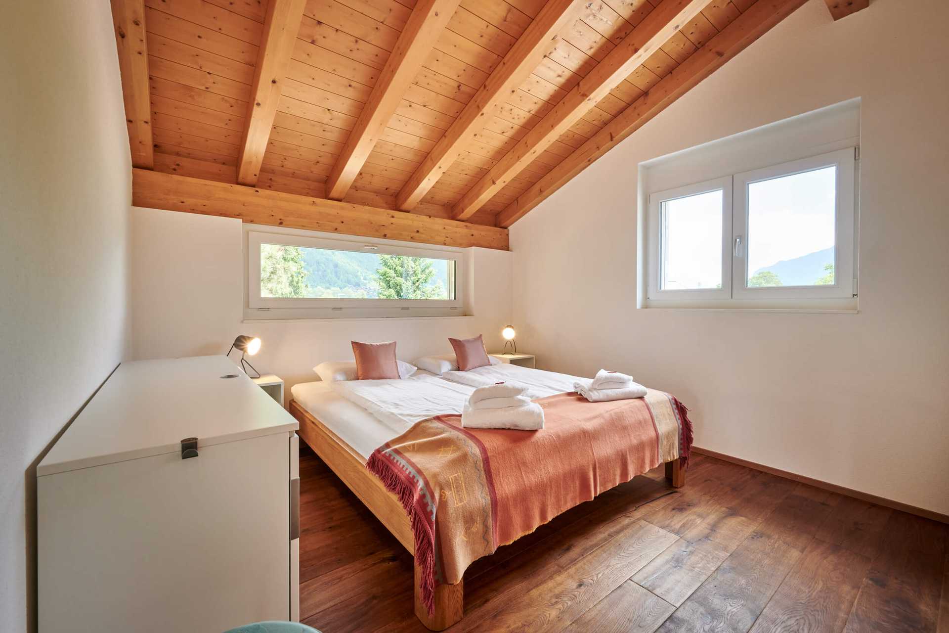 Terrace Vista, luxury apartment in Interlaken bedroom
