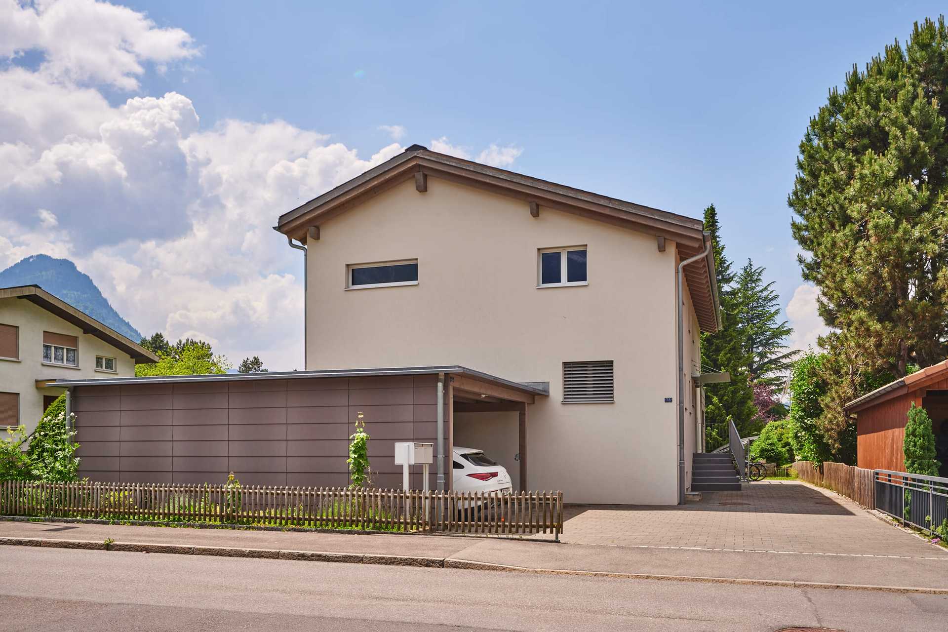 Terrace Vista, luxury apartment in Interlaken from the street